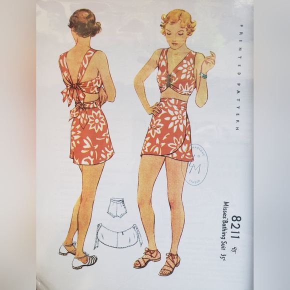 Vintage 1930's Dress Patterns, Uncut - Picture 8 of 10